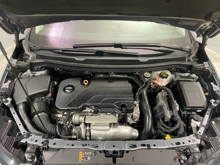 Used-2018-Chevrolet-Cruze-LT-Auto-FWD