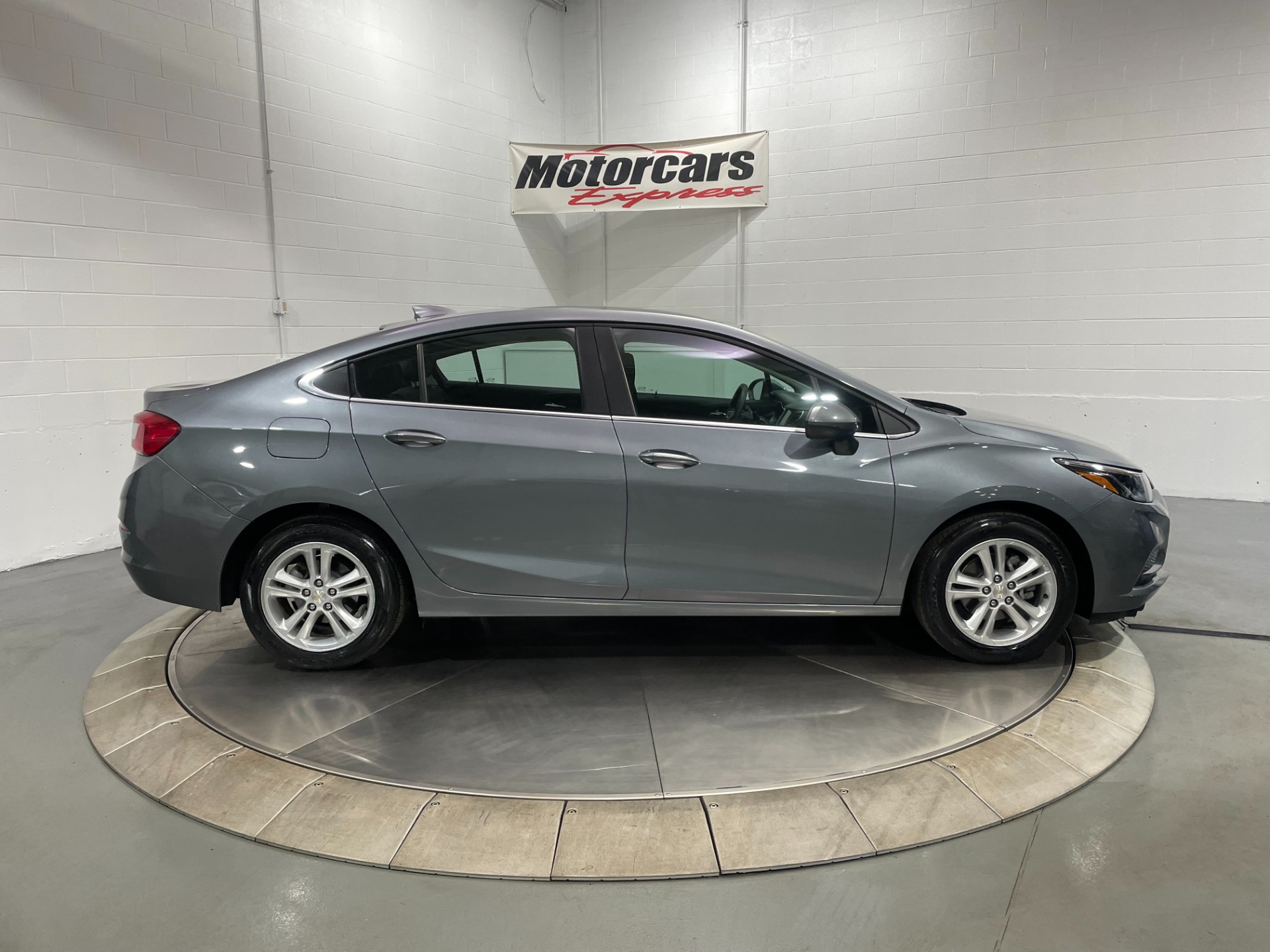 Used-2018-Chevrolet-Cruze-LT-Auto-FWD