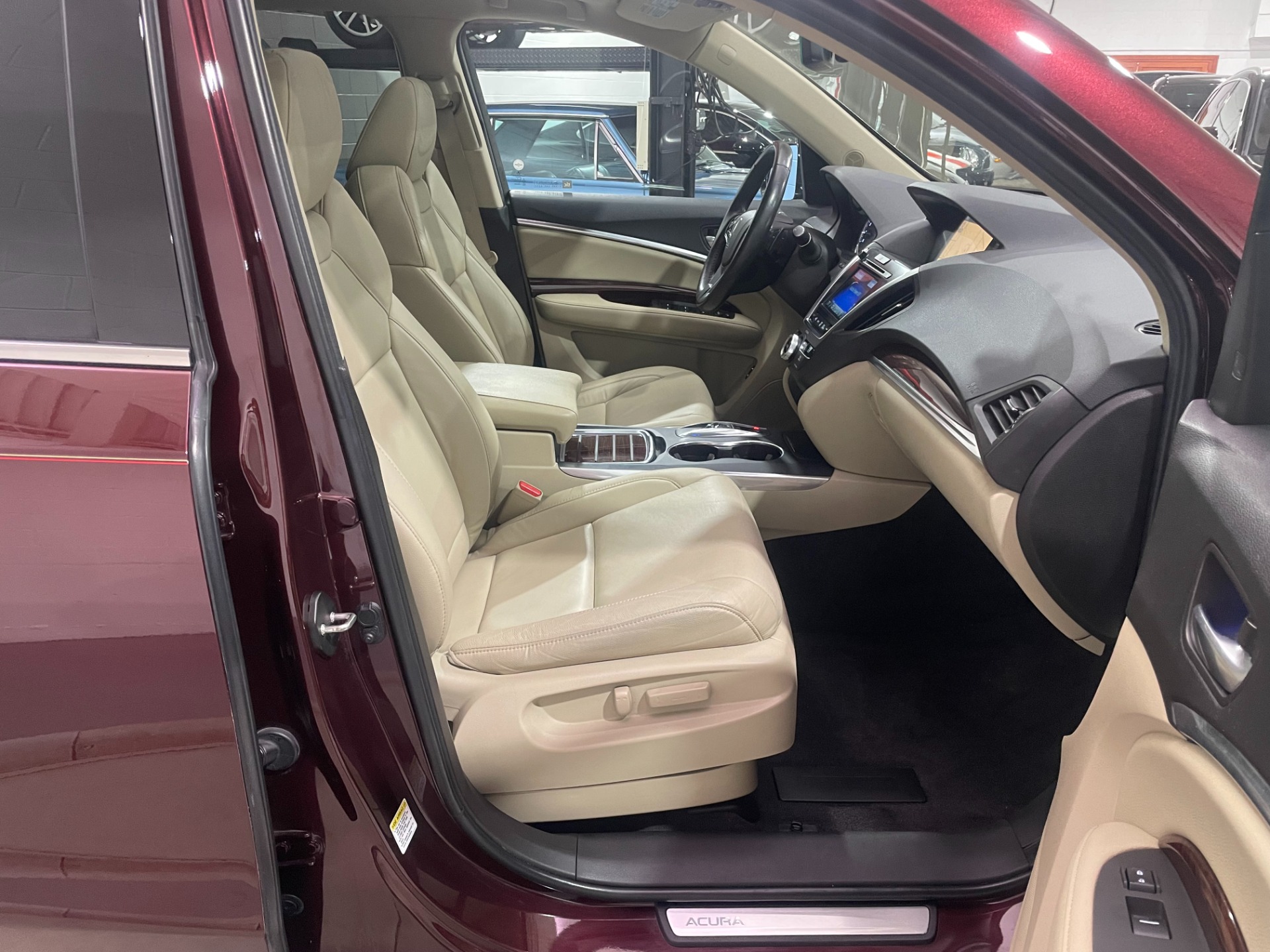 Used-2016-Acura-MDX-SH-AWD-w/Tech-w/AcuraWatch