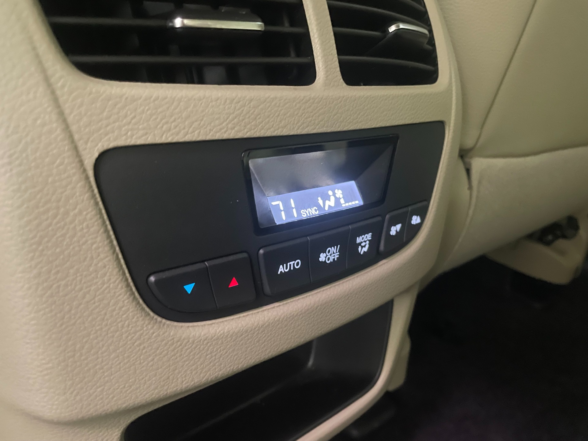 Used-2016-Acura-MDX-SH-AWD-w/Tech-w/AcuraWatch
