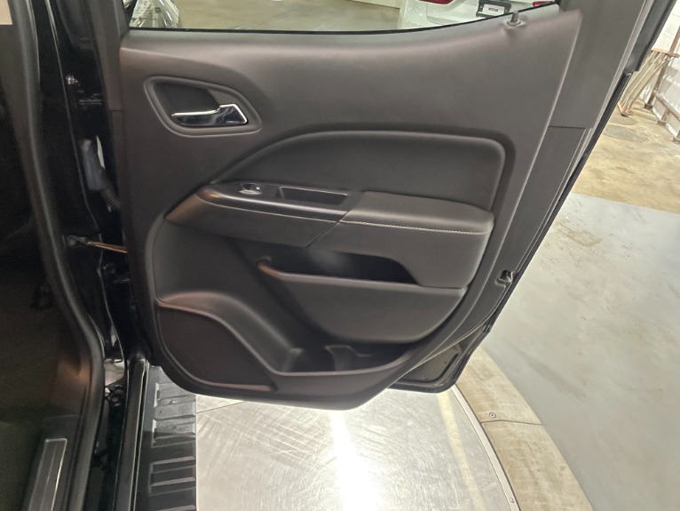 Used-2018-GMC-Canyon-Denali-4x4