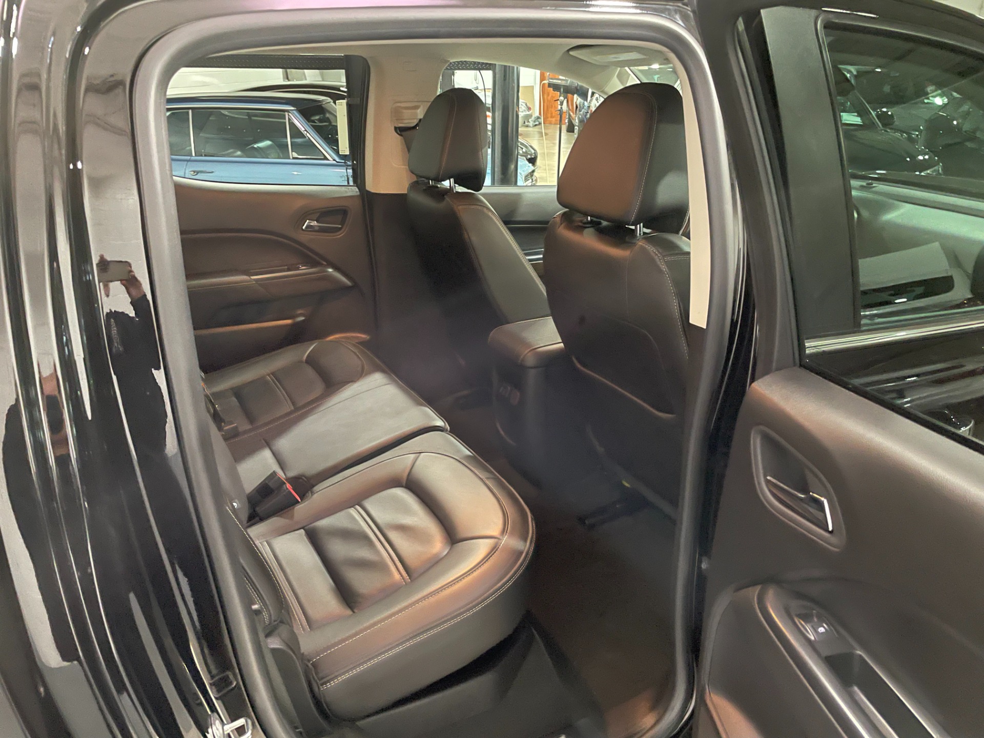 Used-2018-GMC-Canyon-Denali-4x4