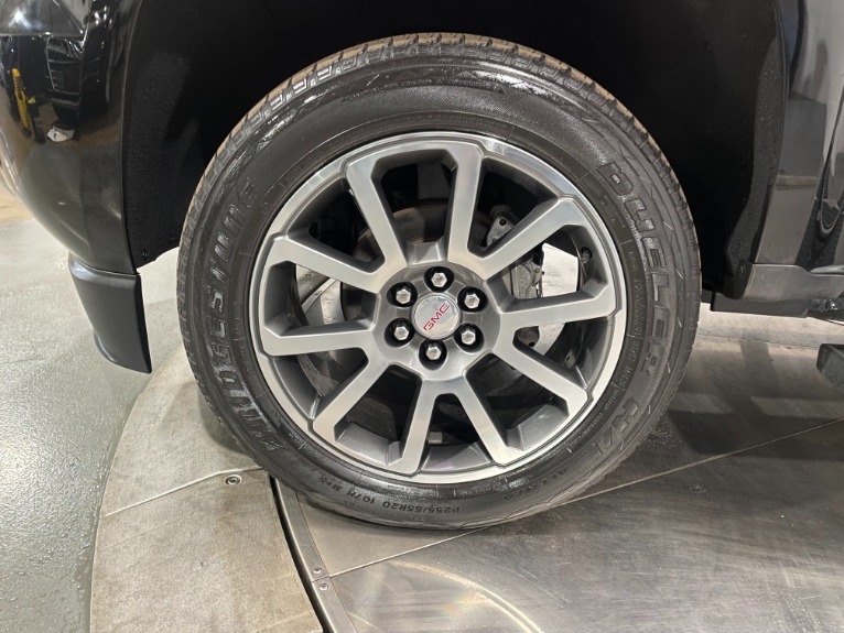 Used-2018-GMC-Canyon-Denali-4x4