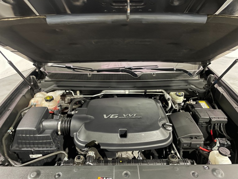 Used-2018-GMC-Canyon-Denali-4x4