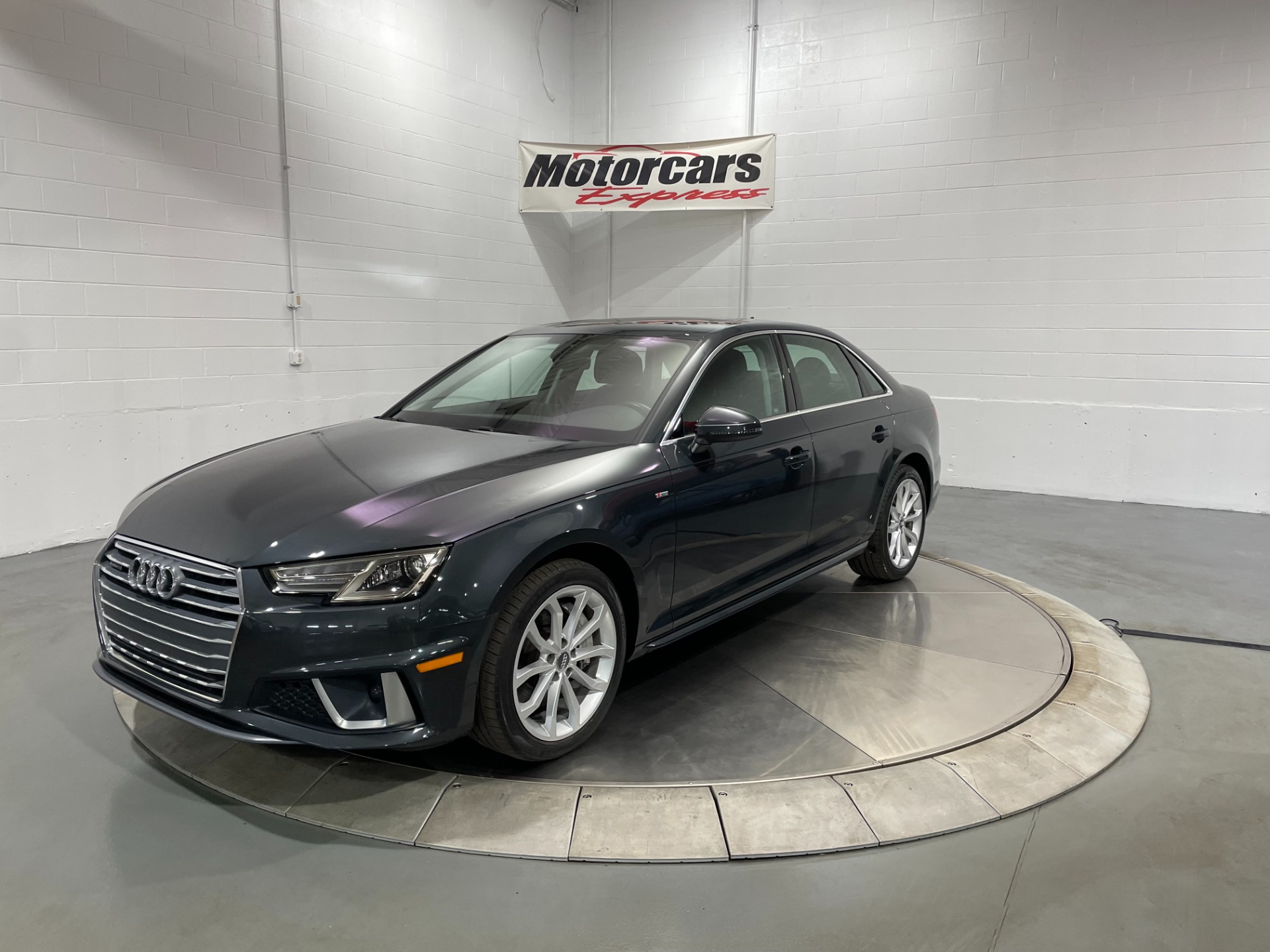 AUDI別注looks mart製 AUDI AUDI別注looks mart製 AUDI TTS - メルカリ
