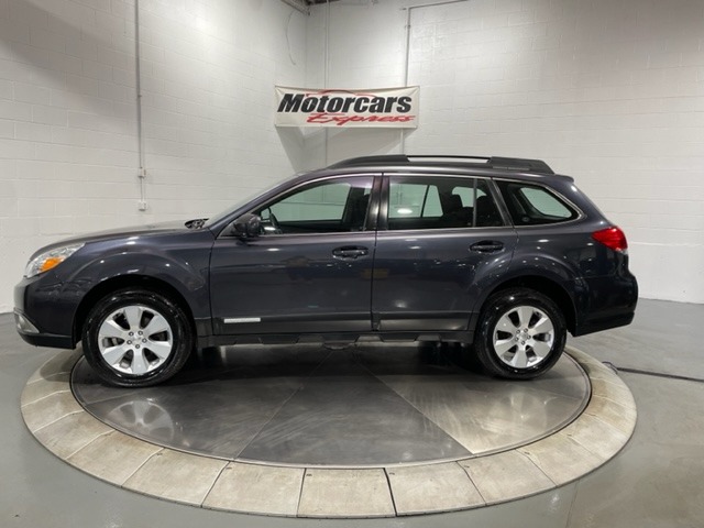 Used-2012-Subaru-Outback-25i-AWD