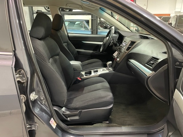 Used-2012-Subaru-Outback-25i-AWD