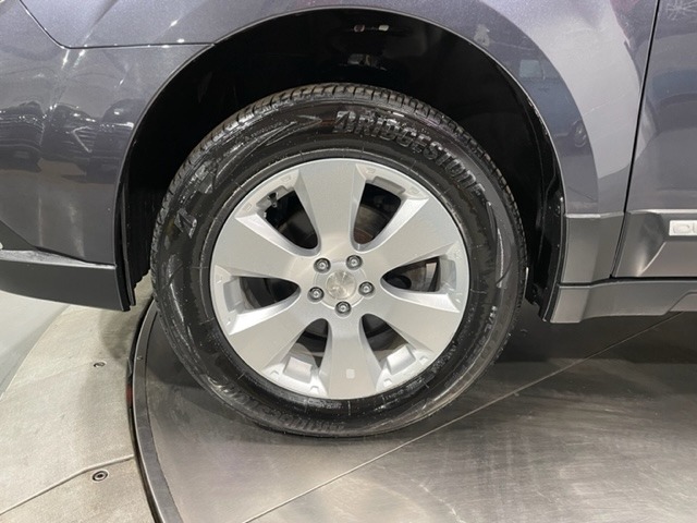 Used-2012-Subaru-Outback-25i-AWD