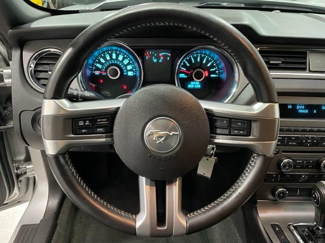 Used-2014-Ford-Mustang-V6
