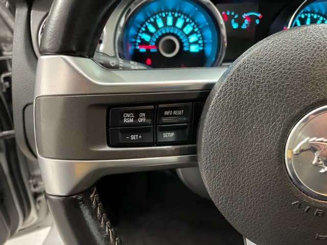 Used-2014-Ford-Mustang-V6