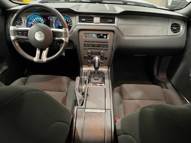 Used-2014-Ford-Mustang-V6