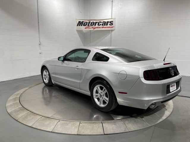 Used-2014-Ford-Mustang-V6