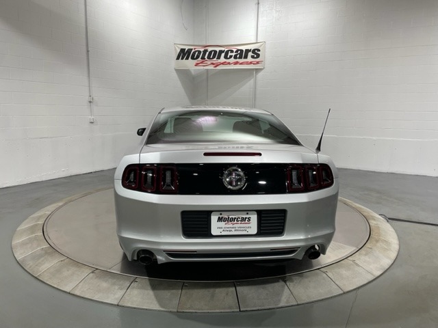 Used-2014-Ford-Mustang-V6