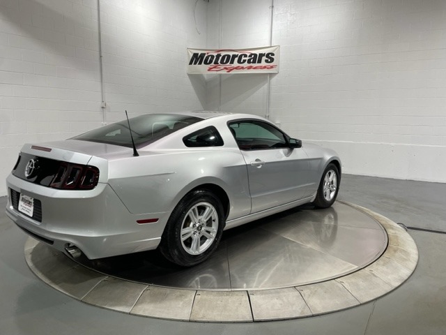 Used-2014-Ford-Mustang-V6