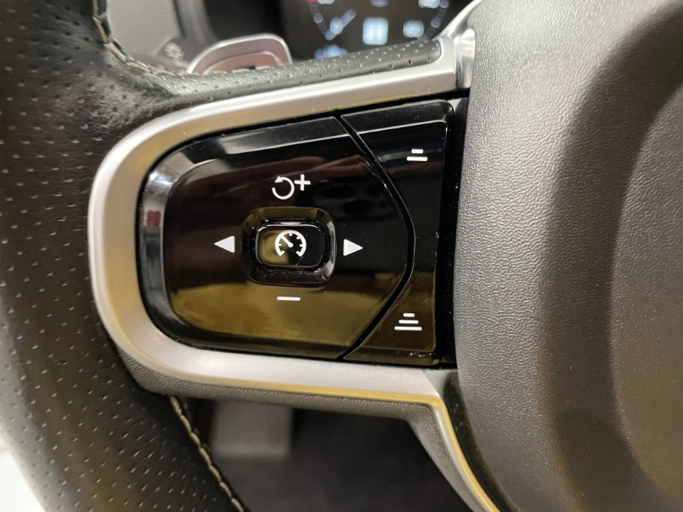 Used-2019-Volvo-XC90-T6-R-Design-AWD