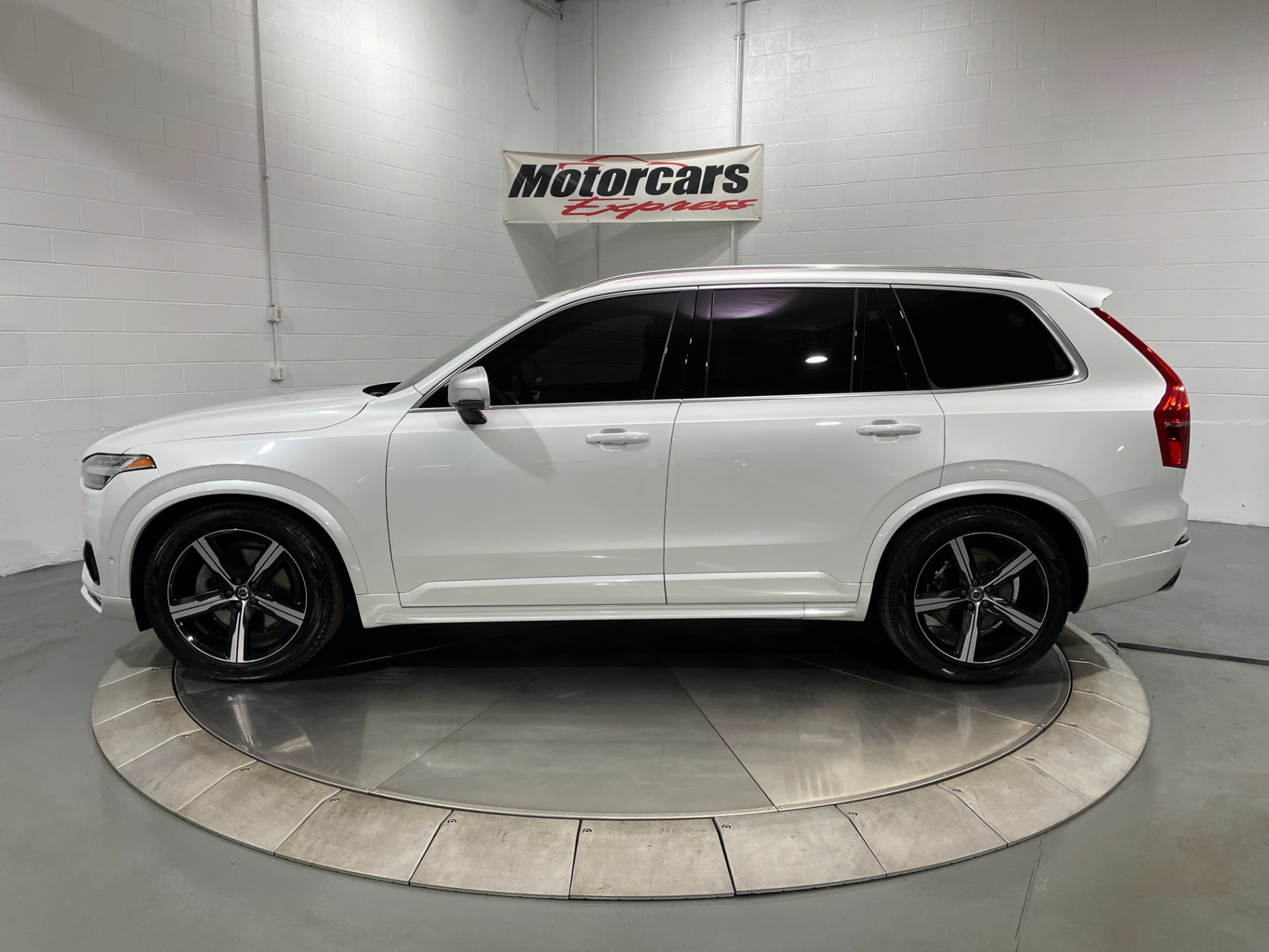 Used-2019-Volvo-XC90-T6-R-Design-AWD