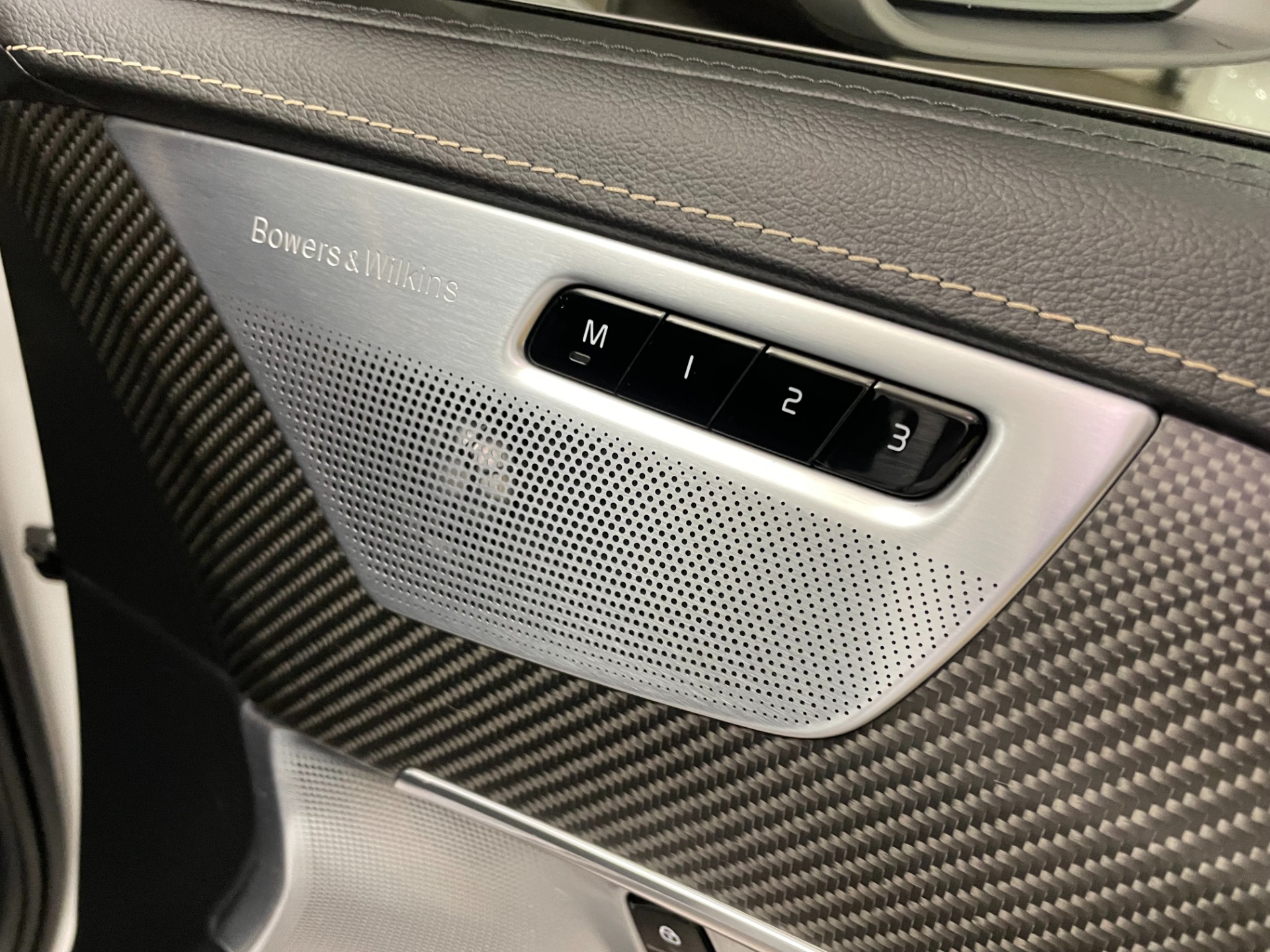 Used-2019-Volvo-XC90-T6-R-Design-AWD