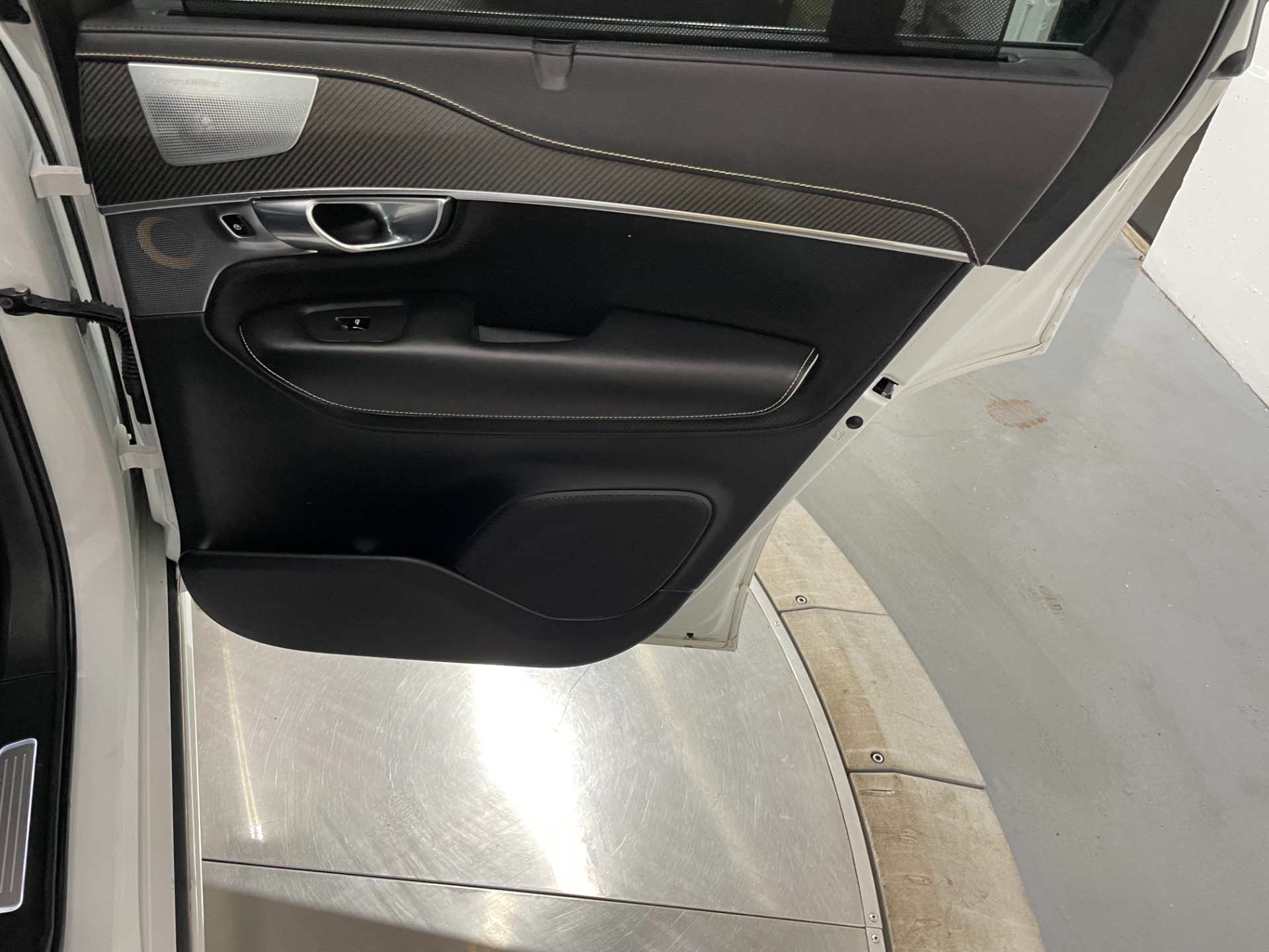 Used-2019-Volvo-XC90-T6-R-Design-AWD