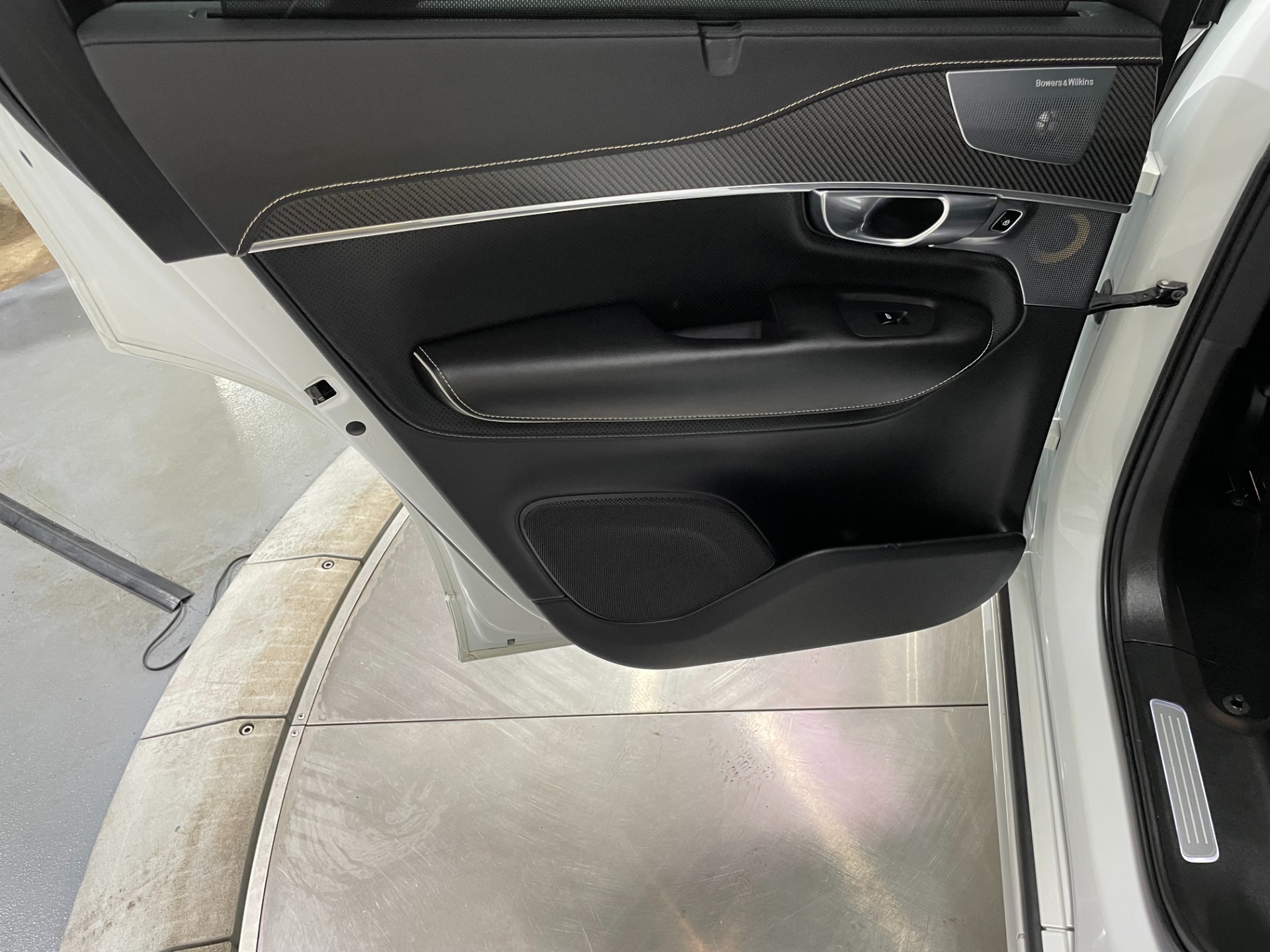 Used-2019-Volvo-XC90-T6-R-Design-AWD