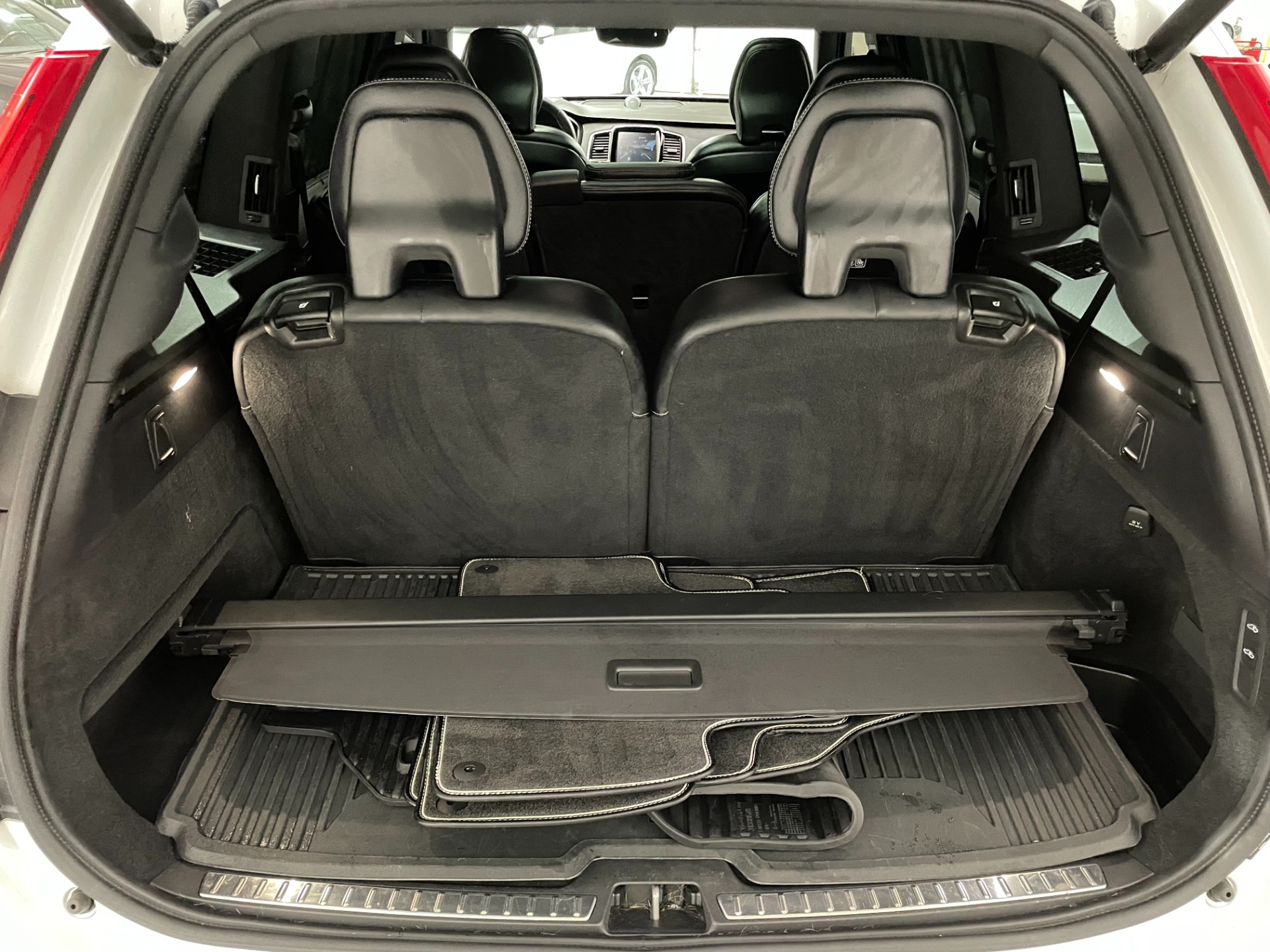 Used-2019-Volvo-XC90-T6-R-Design-AWD
