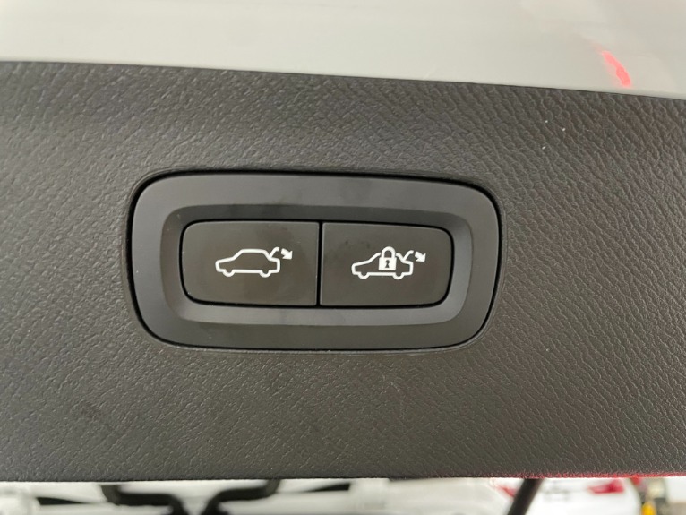 Used-2019-Volvo-XC90-T6-R-Design-AWD