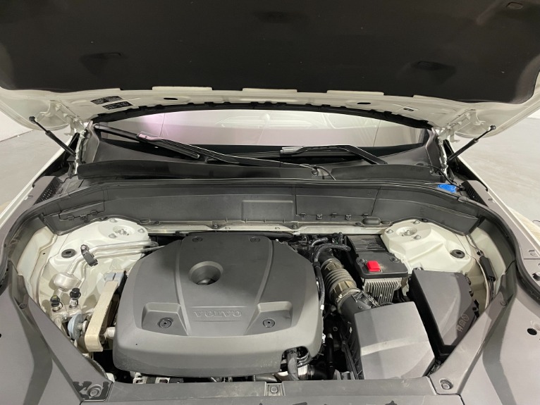 Used-2019-Volvo-XC90-T6-R-Design-AWD