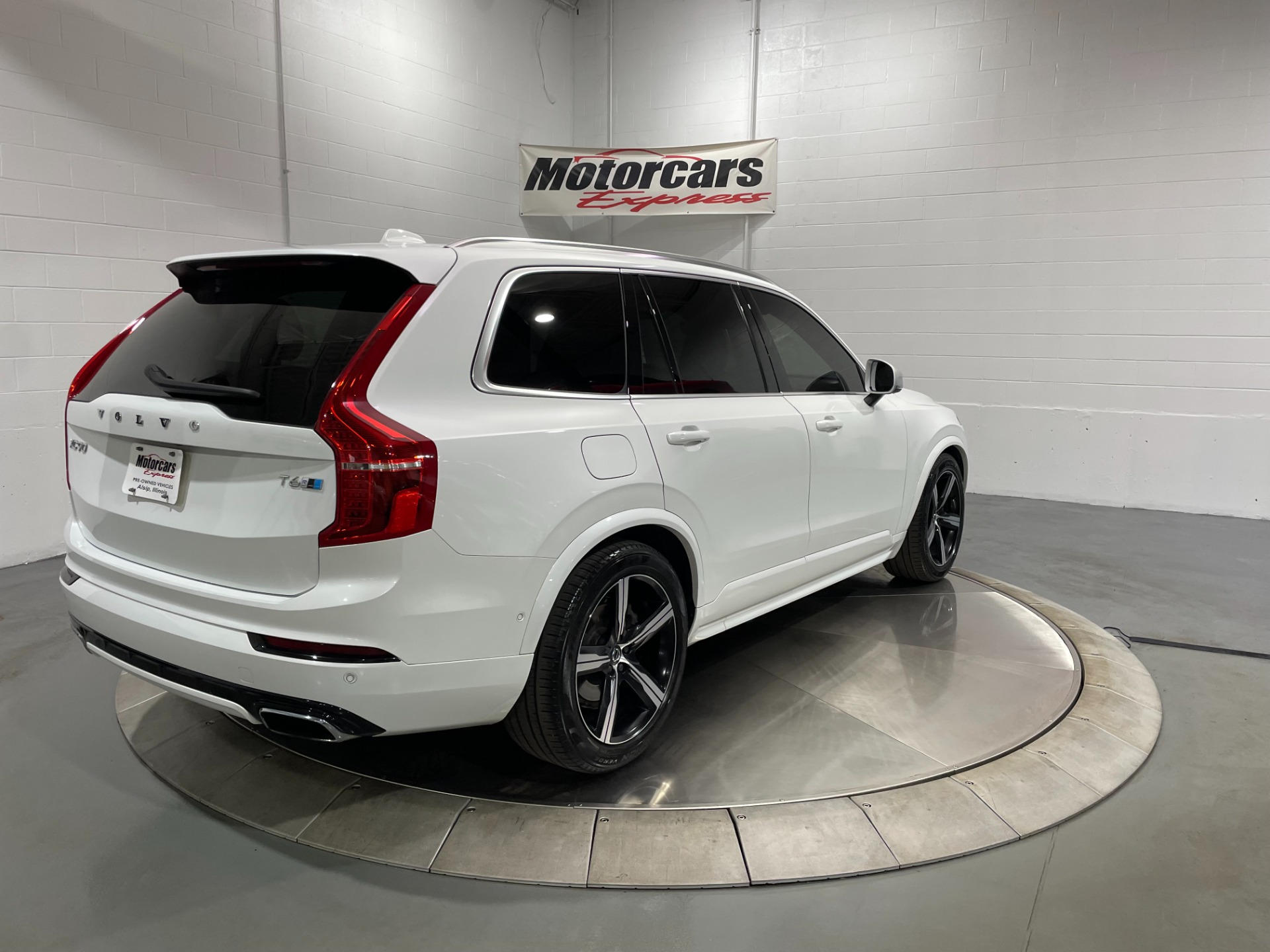 Used-2019-Volvo-XC90-T6-R-Design-AWD