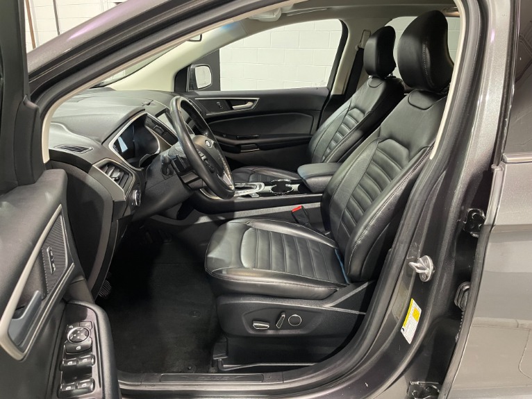 Used-2017-Ford-Edge-SEL-AWD