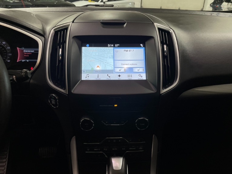 Used-2017-Ford-Edge-SEL-AWD