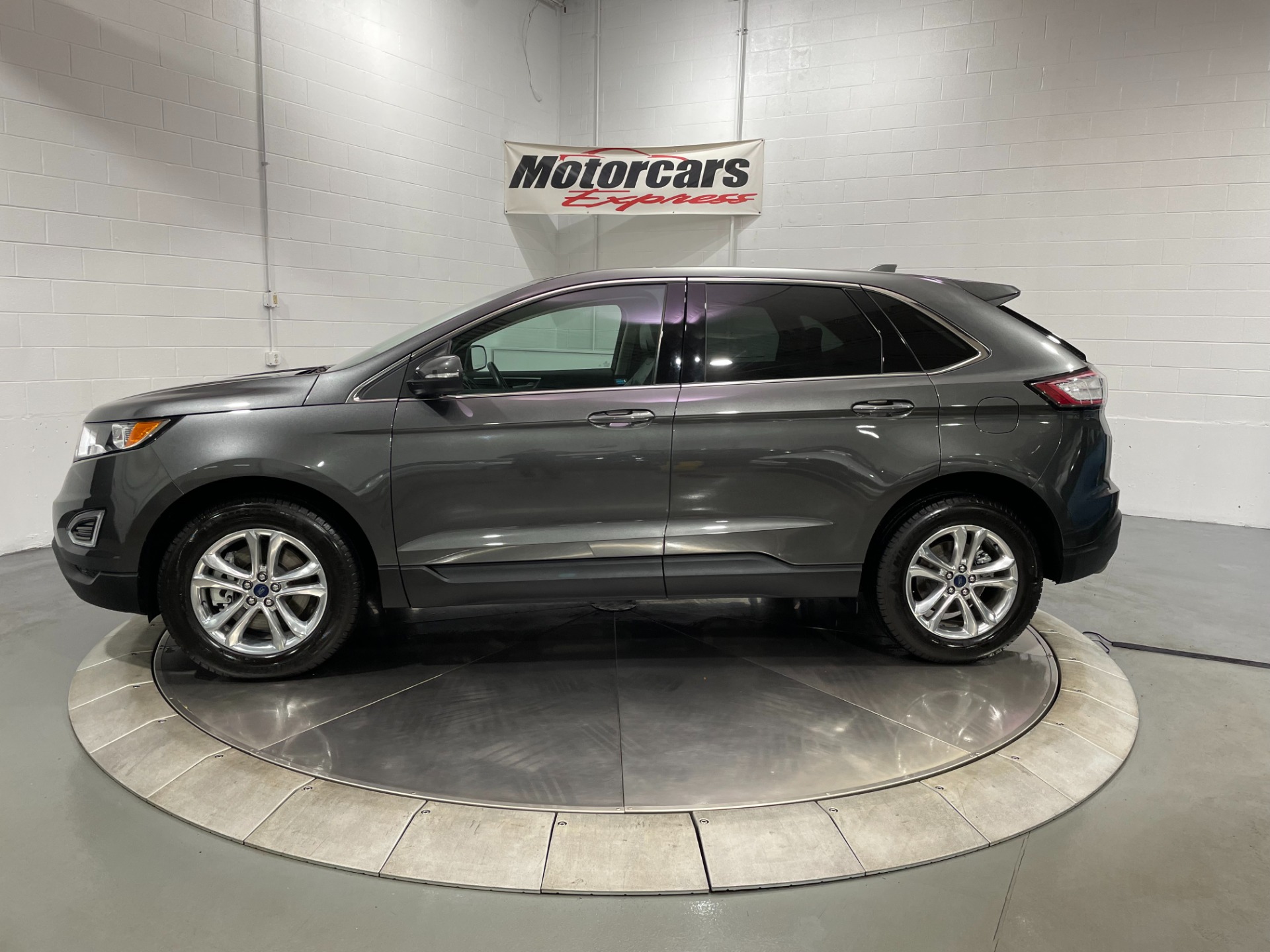 Used-2017-Ford-Edge-SEL-AWD