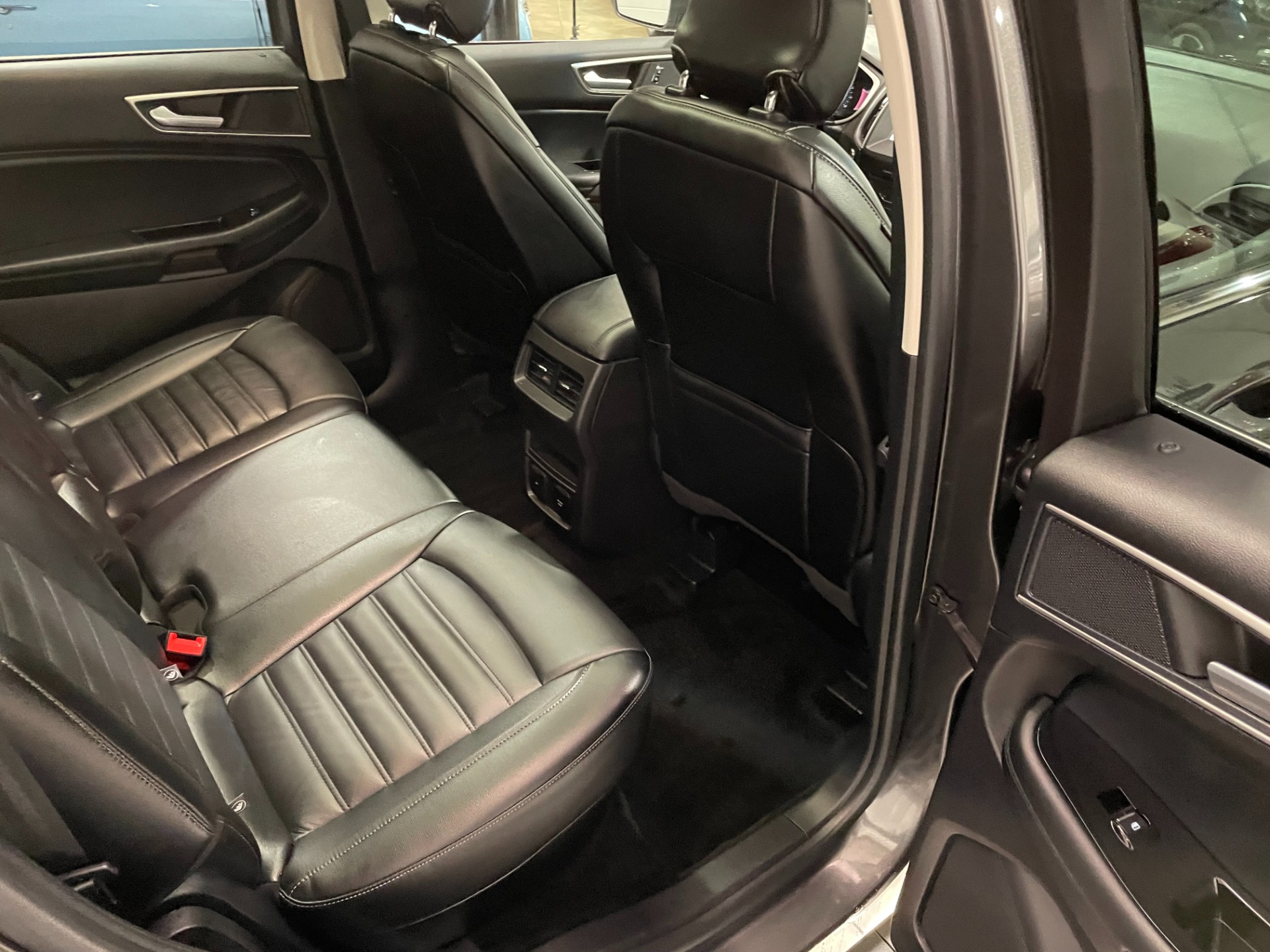 Used-2017-Ford-Edge-SEL-AWD