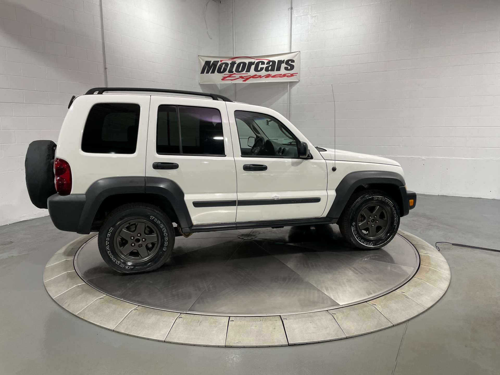 Used-2007-Jeep-Liberty-Sport-4WD