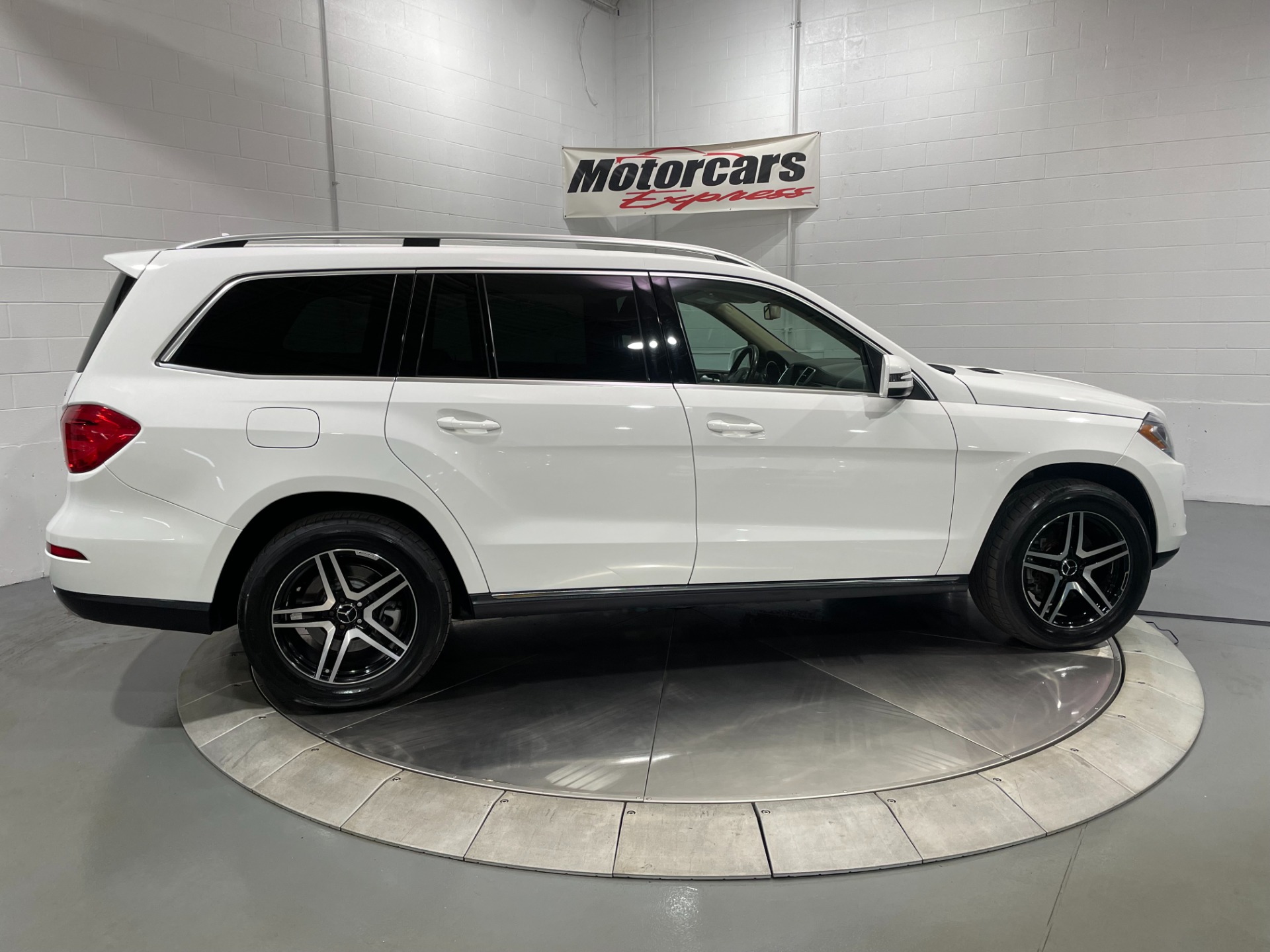 Used-2014-Mercedes-Benz-GL-Class-GL-450-4MATIC