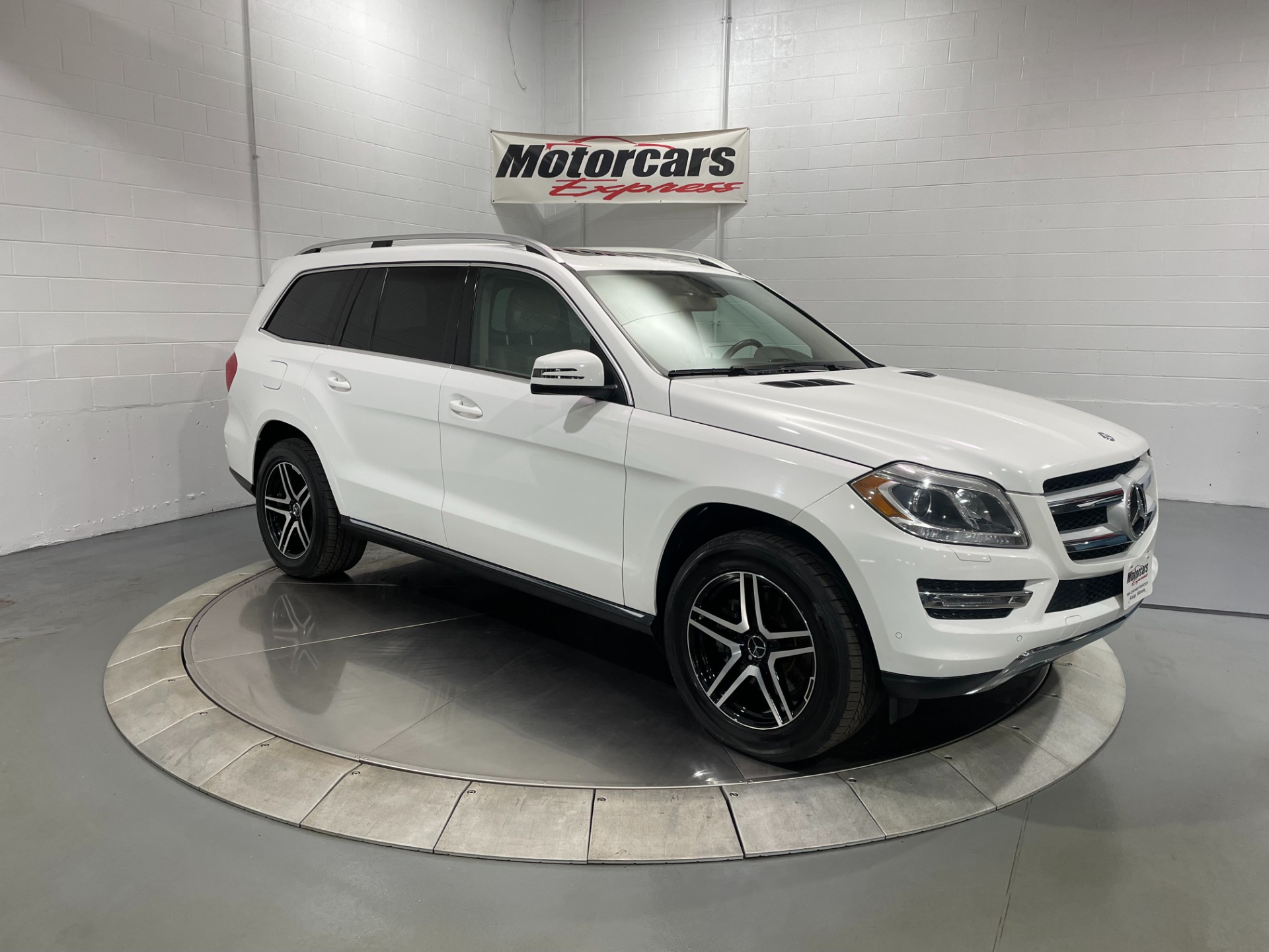 Used-2014-Mercedes-Benz-GL-Class-GL-450-4MATIC