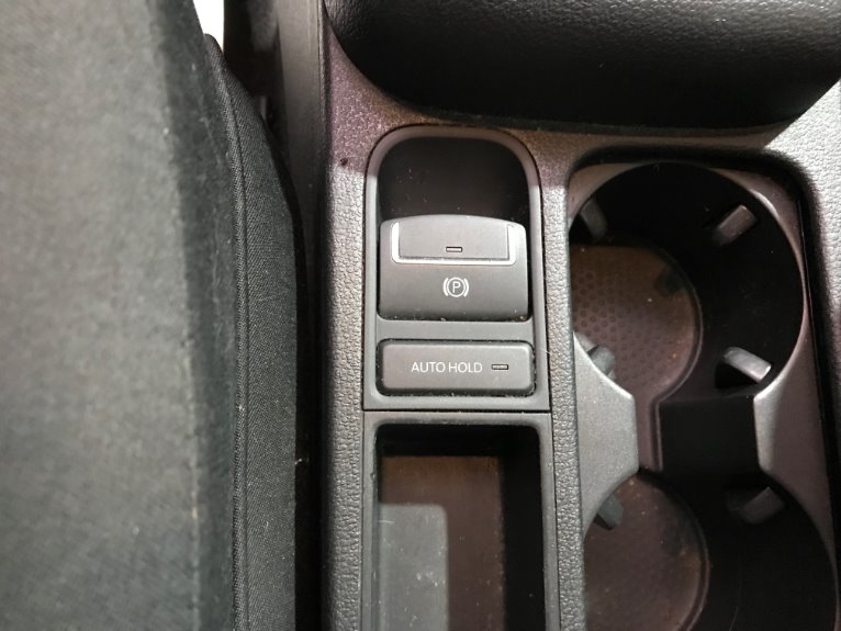 Used-2009-Volkswagen-Tiguan-S