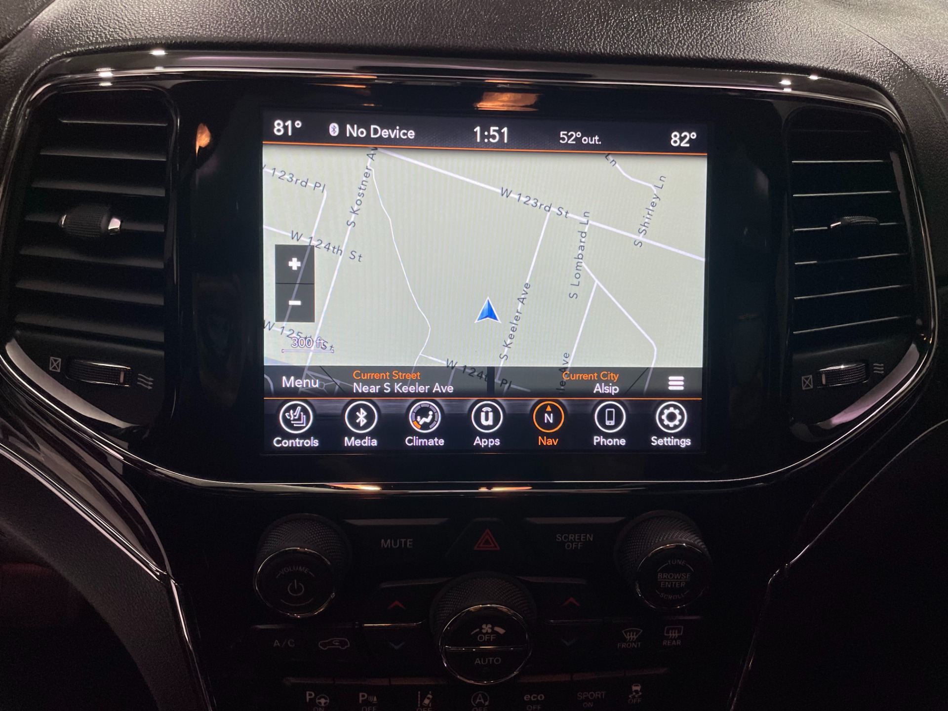 Used-2021-Jeep-Grand-Cherokee-Overland-4X4