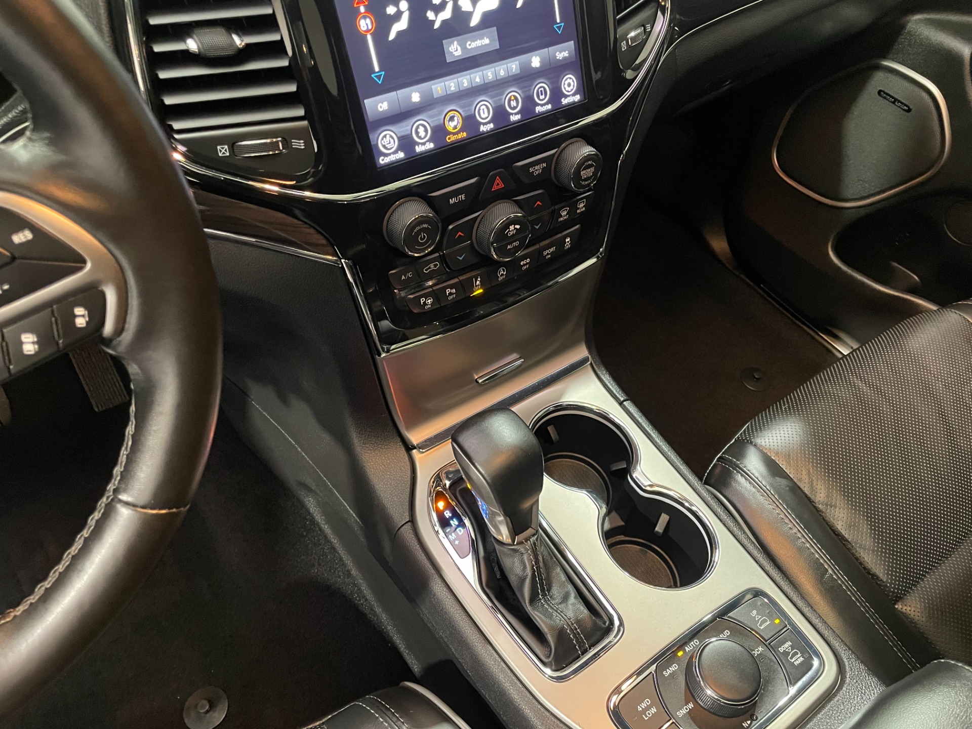Used-2021-Jeep-Grand-Cherokee-Overland-4X4