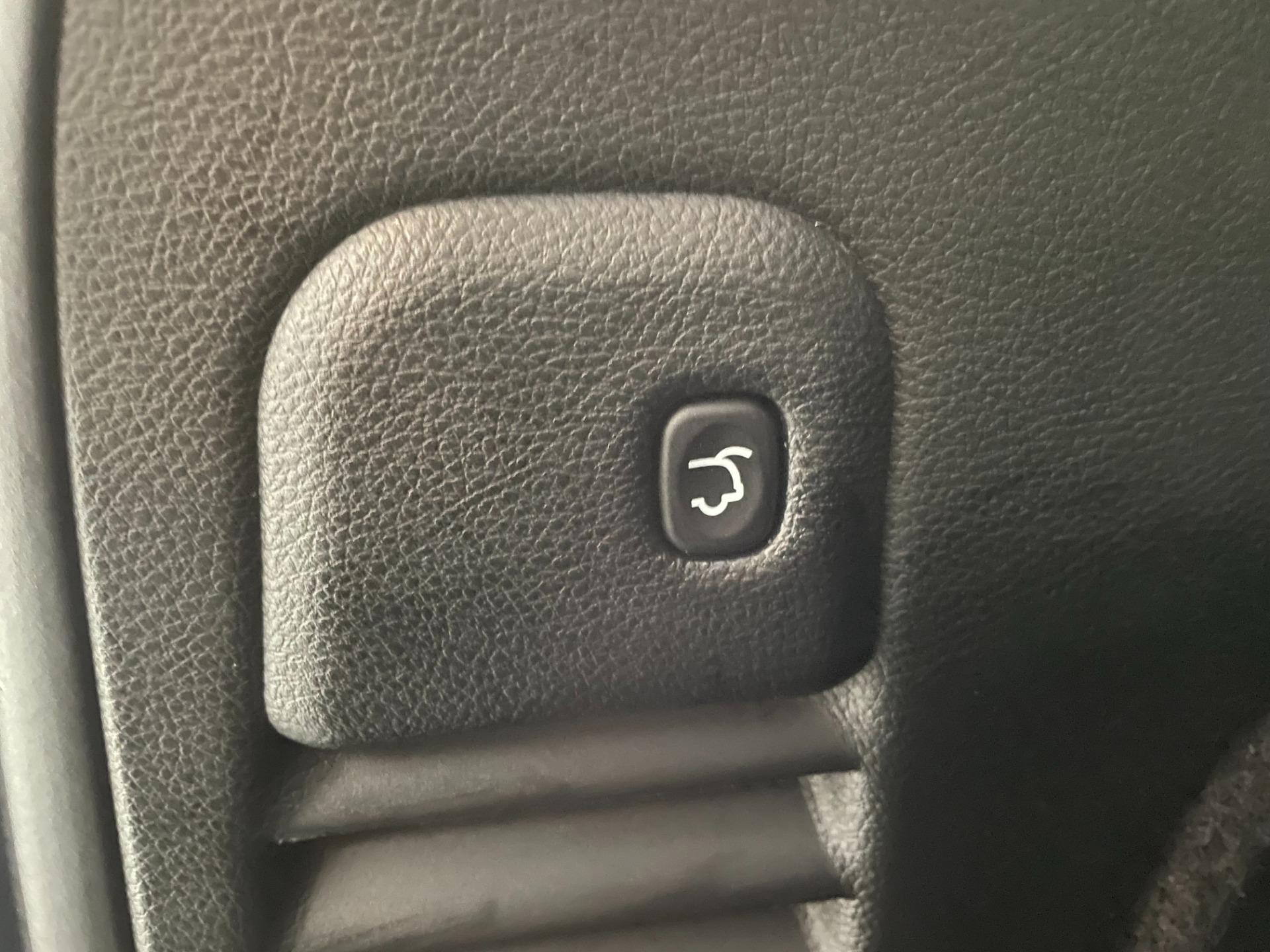 Used-2021-Jeep-Grand-Cherokee-Overland-4X4