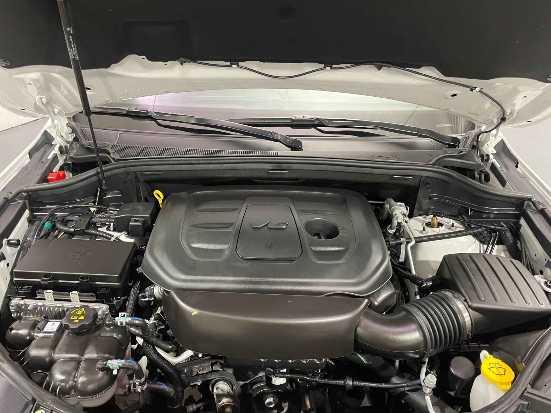 Used-2021-Jeep-Grand-Cherokee-Overland-4X4