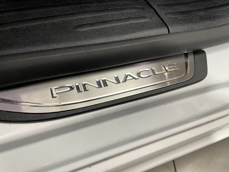 Used-2021-Chrysler-Pacifica-Pinnacle-AWD