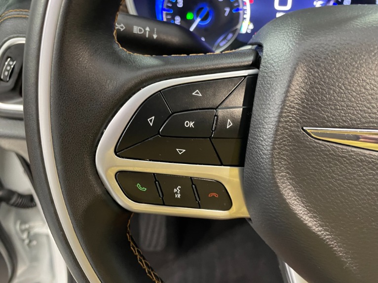 Used-2021-Chrysler-Pacifica-Pinnacle-AWD