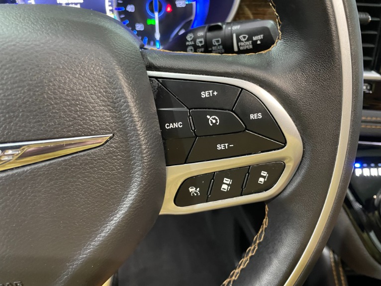 Used-2021-Chrysler-Pacifica-Pinnacle-AWD