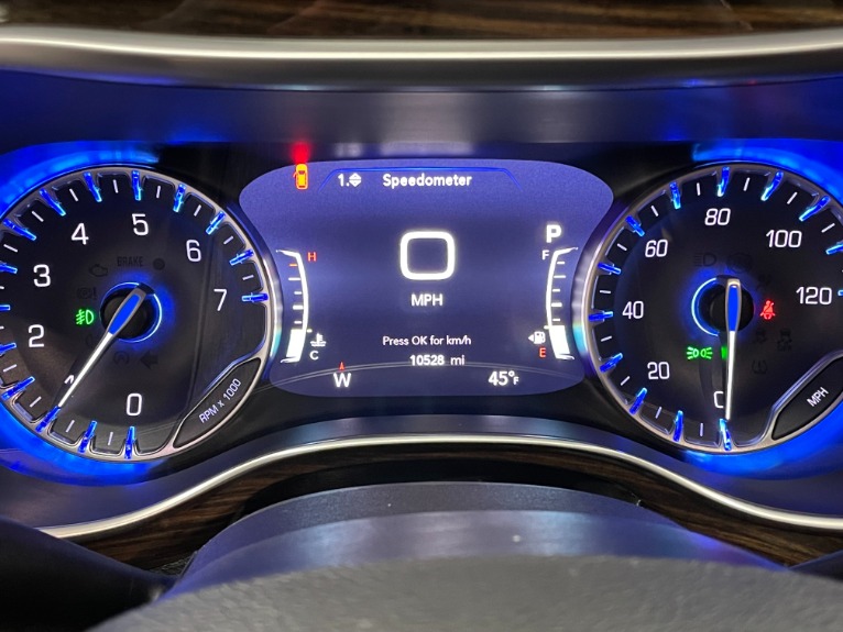 Used-2021-Chrysler-Pacifica-Pinnacle-AWD