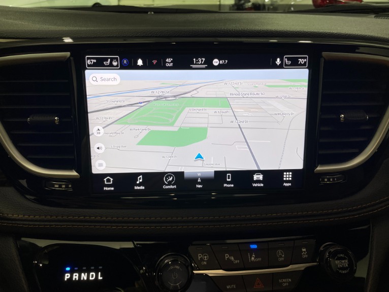 Used-2021-Chrysler-Pacifica-Pinnacle-AWD