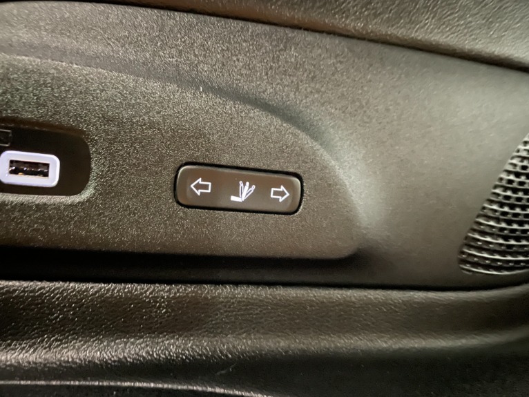 Used-2021-Chrysler-Pacifica-Pinnacle-AWD