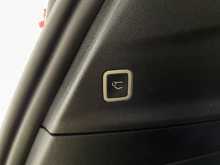 Used-2021-Chrysler-Pacifica-Pinnacle-AWD
