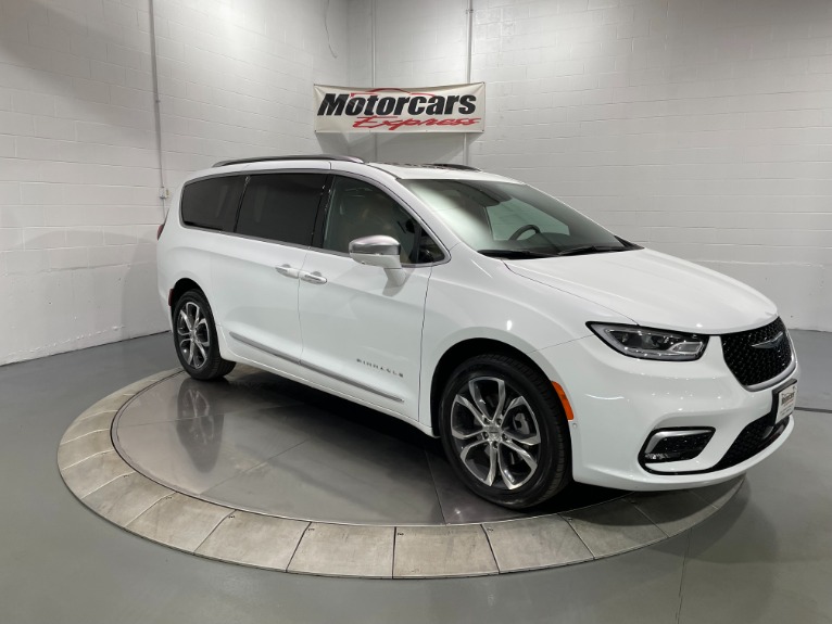 Used-2021-Chrysler-Pacifica-Pinnacle-AWD