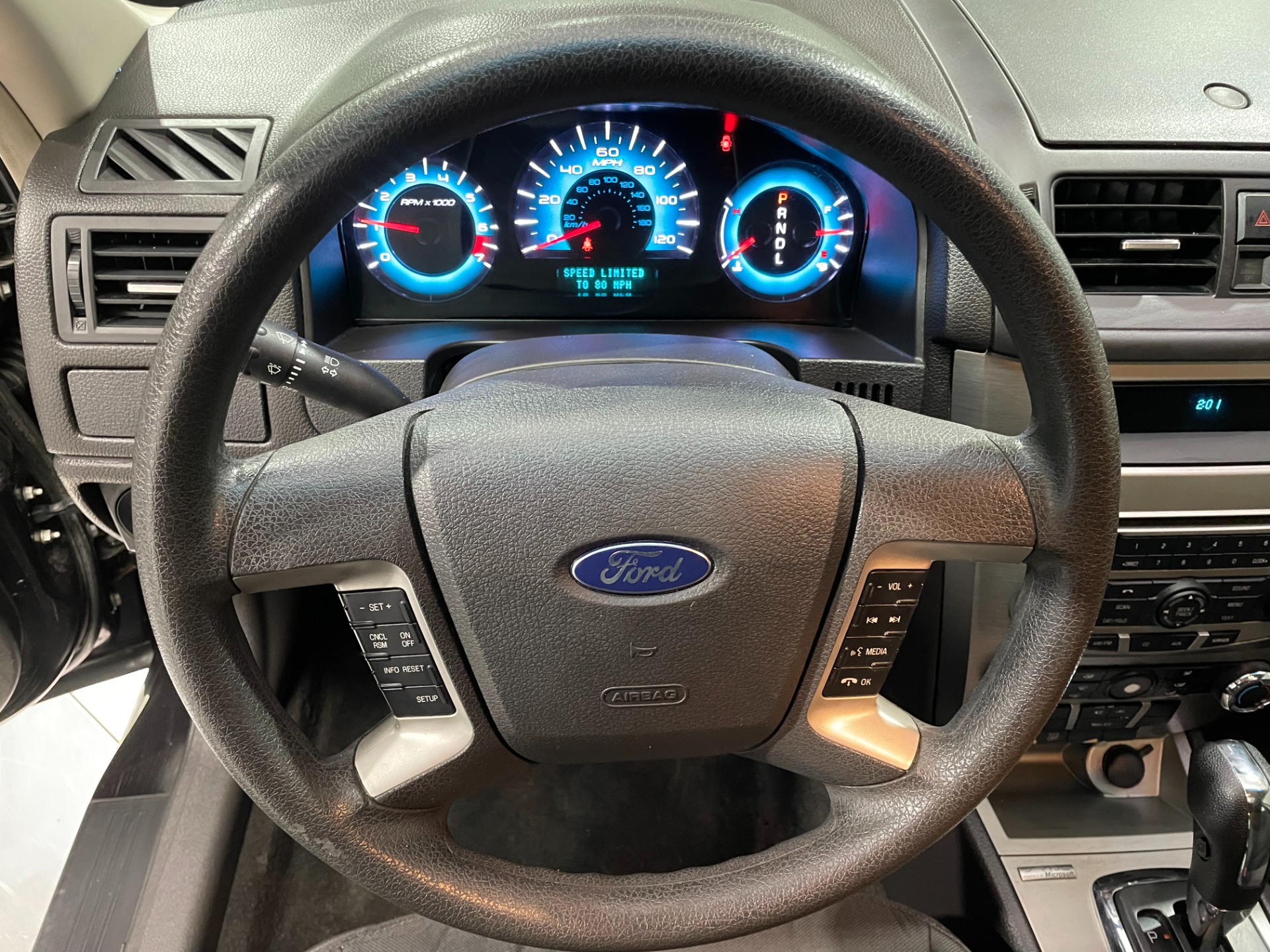 Used-2011-Ford-Fusion-SE-FWD