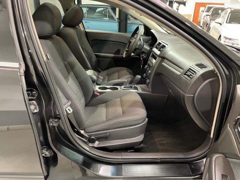 Used-2011-Ford-Fusion-SE-FWD