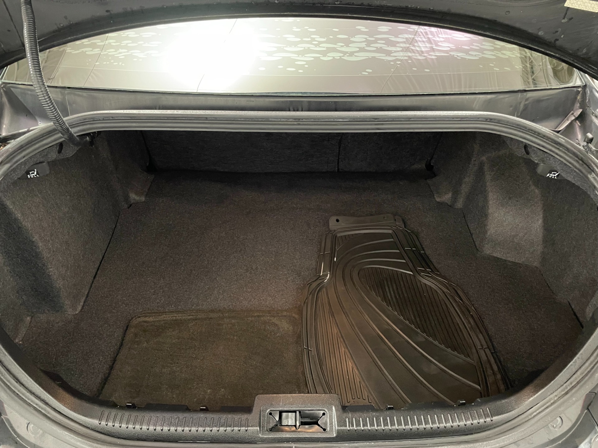 Used-2011-Ford-Fusion-SE-FWD